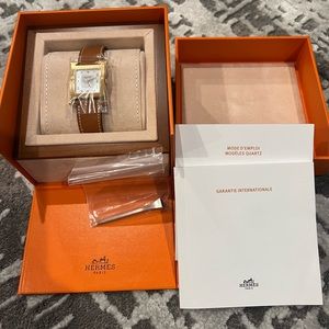 Brand New Hermes Heure H watch, Mini model, 21 mm Gold